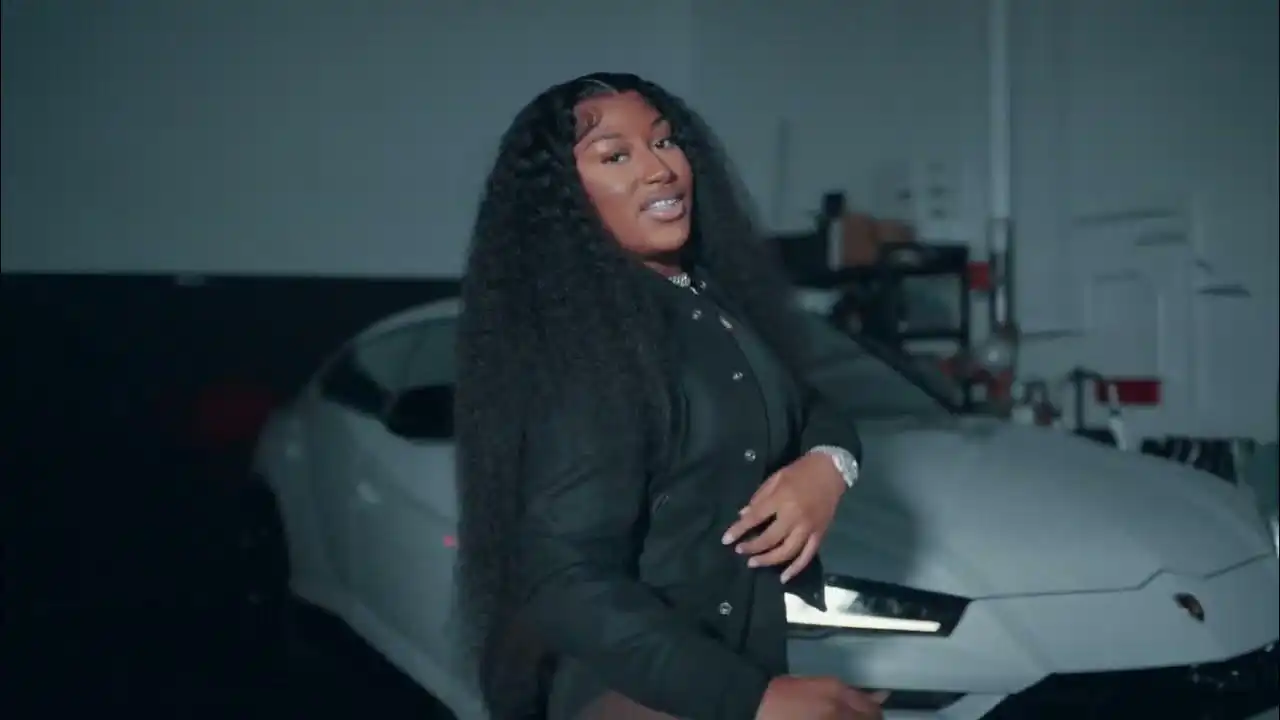 "Feed em" freestyle (Official Video)