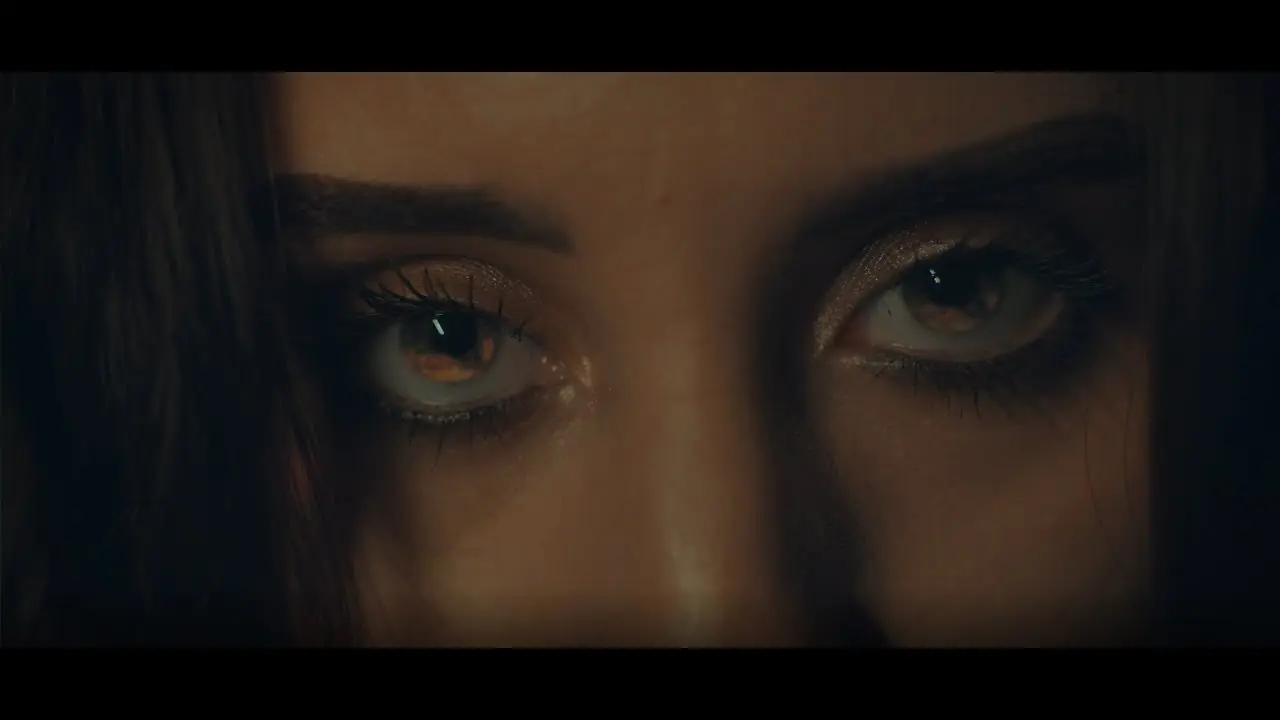Red Light (Official Music Video)